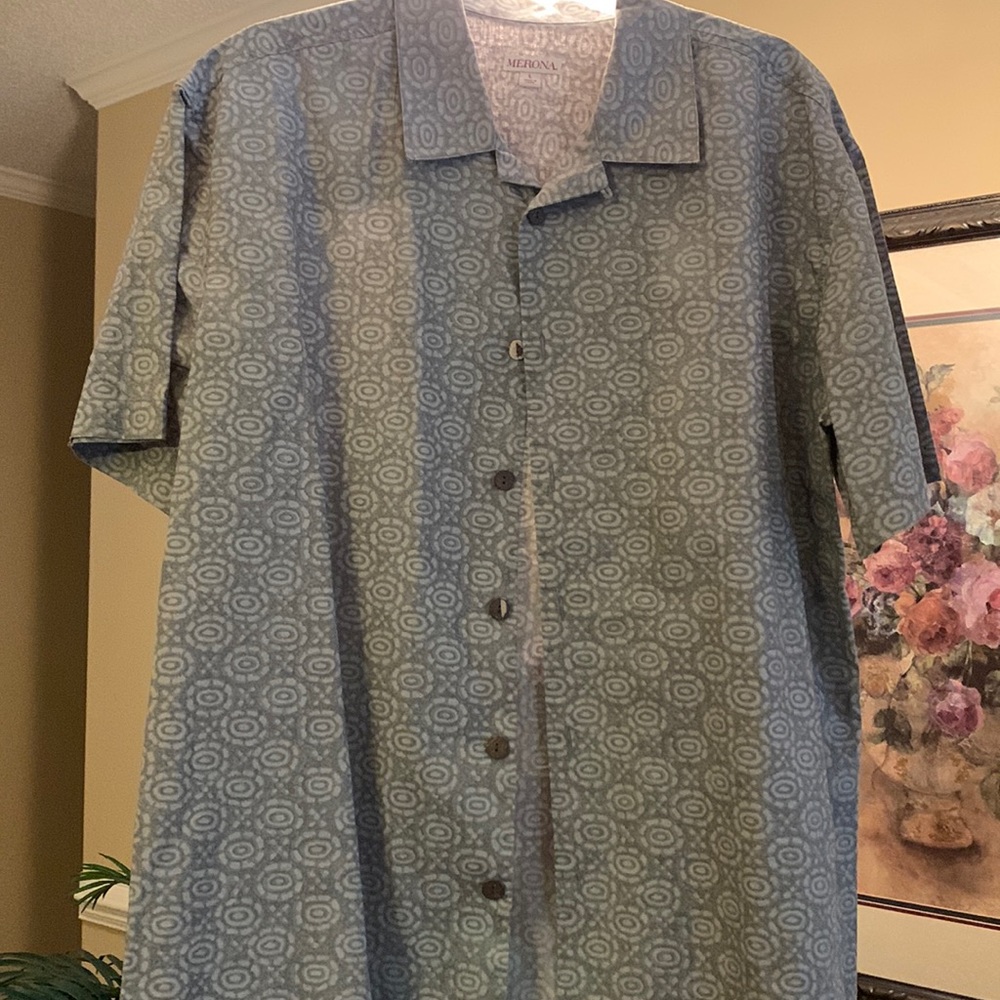 Mens large button down shirt sleeve